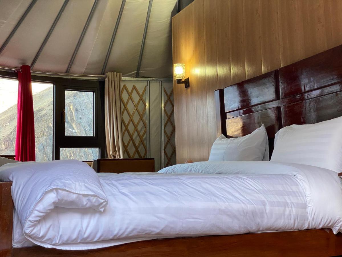 Karimabad  Apex Hotels And Resorts Hussaini מראה חיצוני תמונה