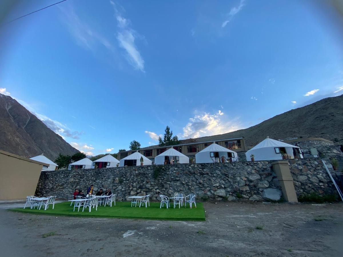 Karimabad  Apex Hotels And Resorts Hussaini מראה חיצוני תמונה
