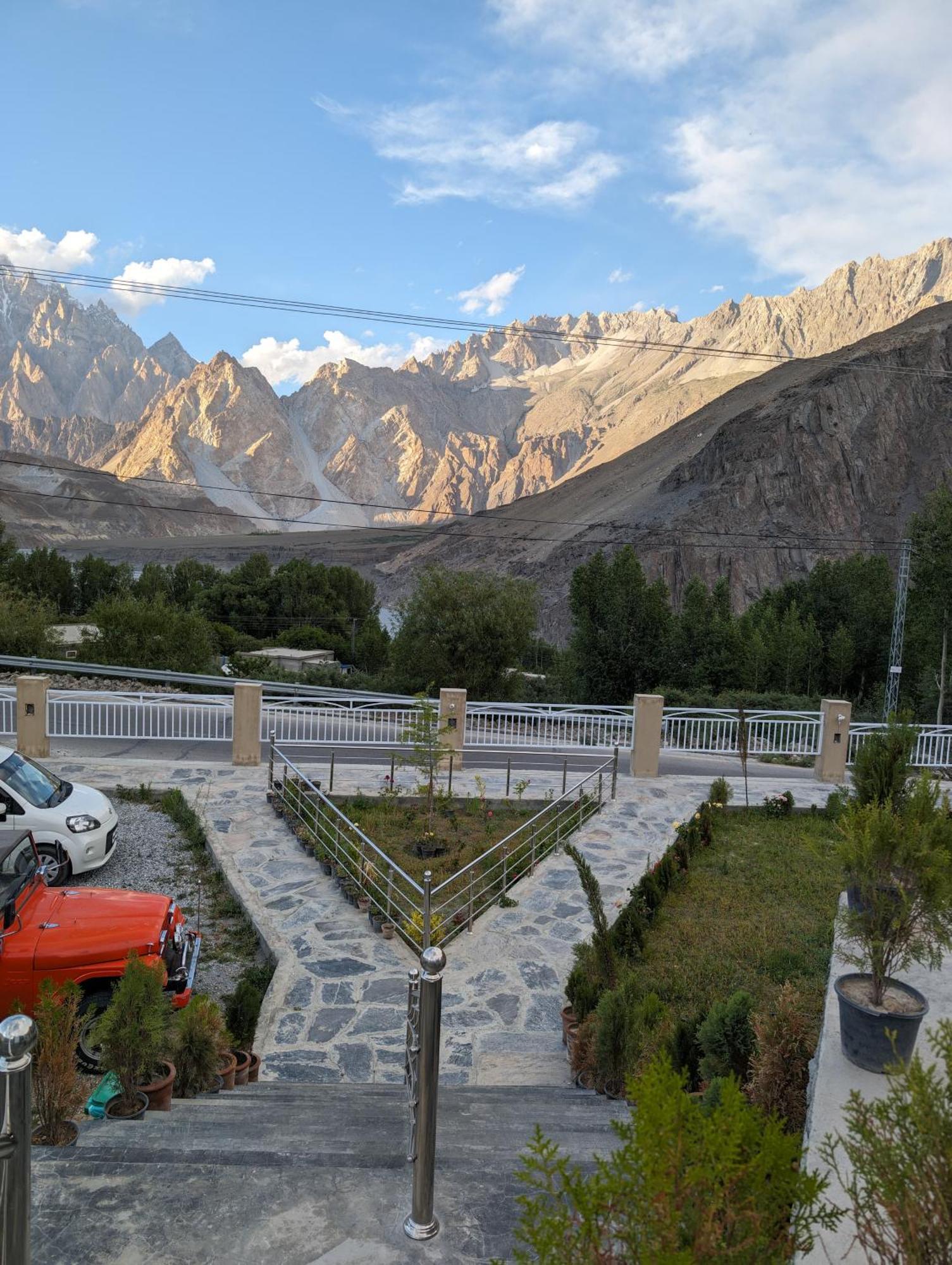 Karimabad  Apex Hotels And Resorts Hussaini מראה חיצוני תמונה