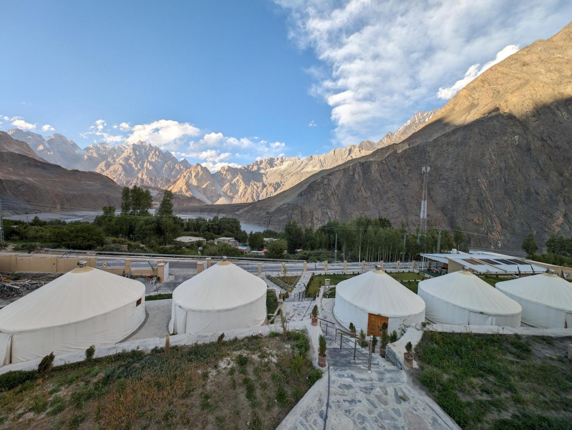 Karimabad  Apex Hotels And Resorts Hussaini מראה חיצוני תמונה
