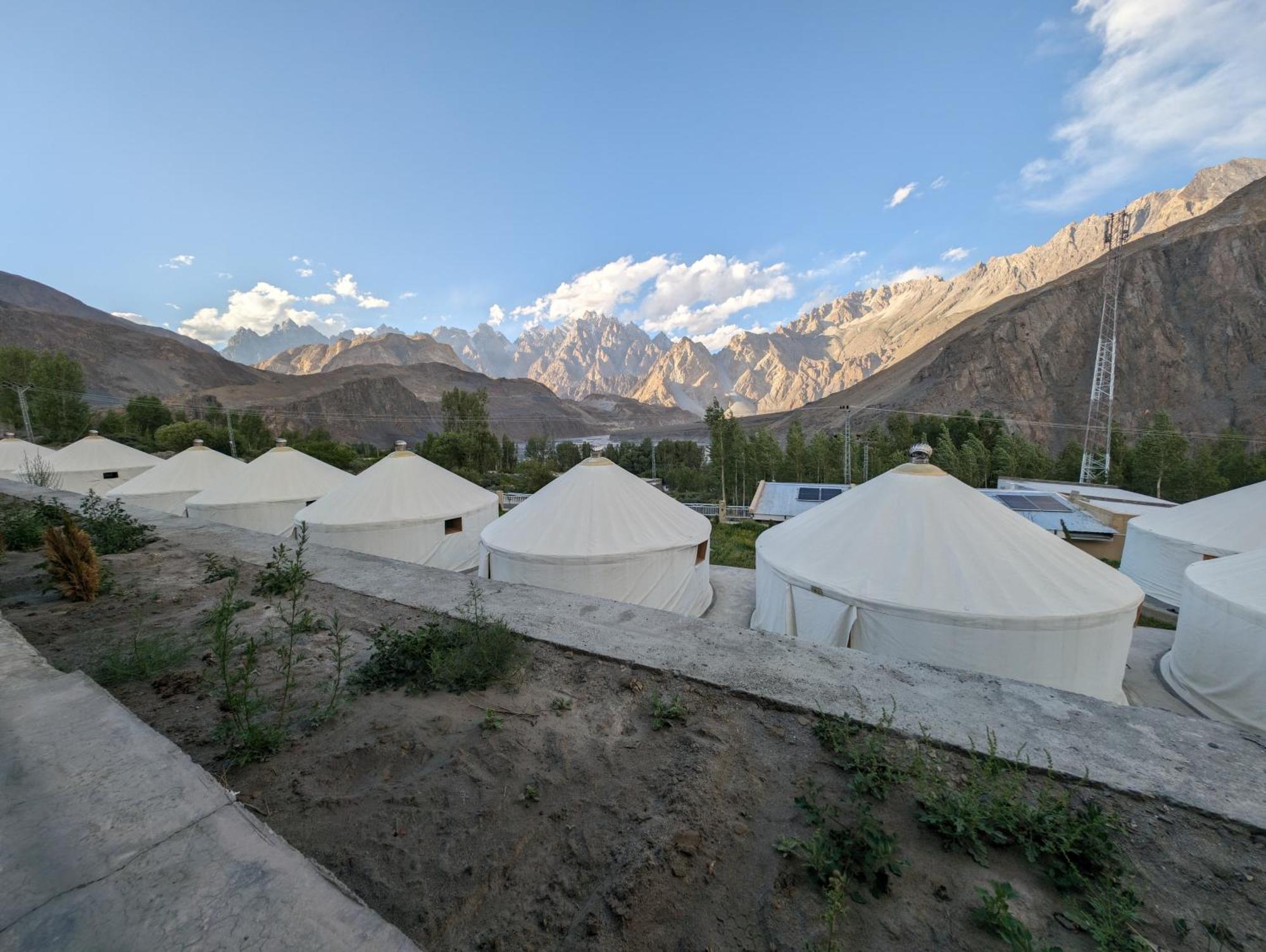 Karimabad  Apex Hotels And Resorts Hussaini מראה חיצוני תמונה
